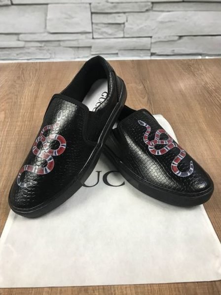sapatenis gucci