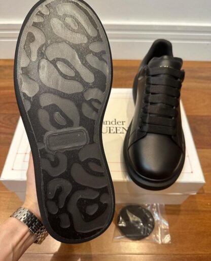 Tênis Alexander McQueen - Imagem 6