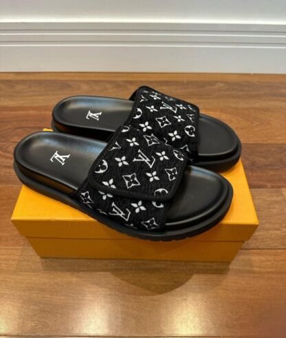 Chinelo Louis Vuitton