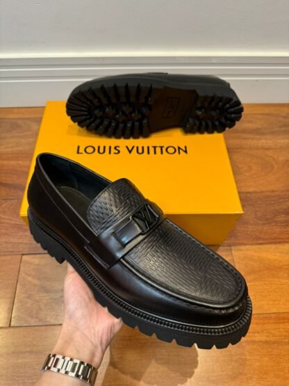 Sapato Louis Vuitton - Image 2