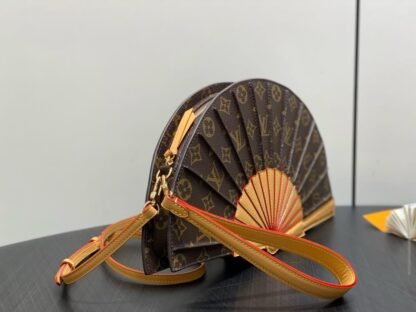 Bolsa Louis Vuitton - Imagem 2