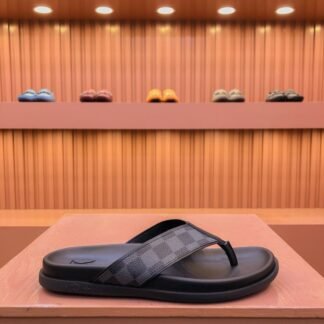 Chinelo Louis Vuitton