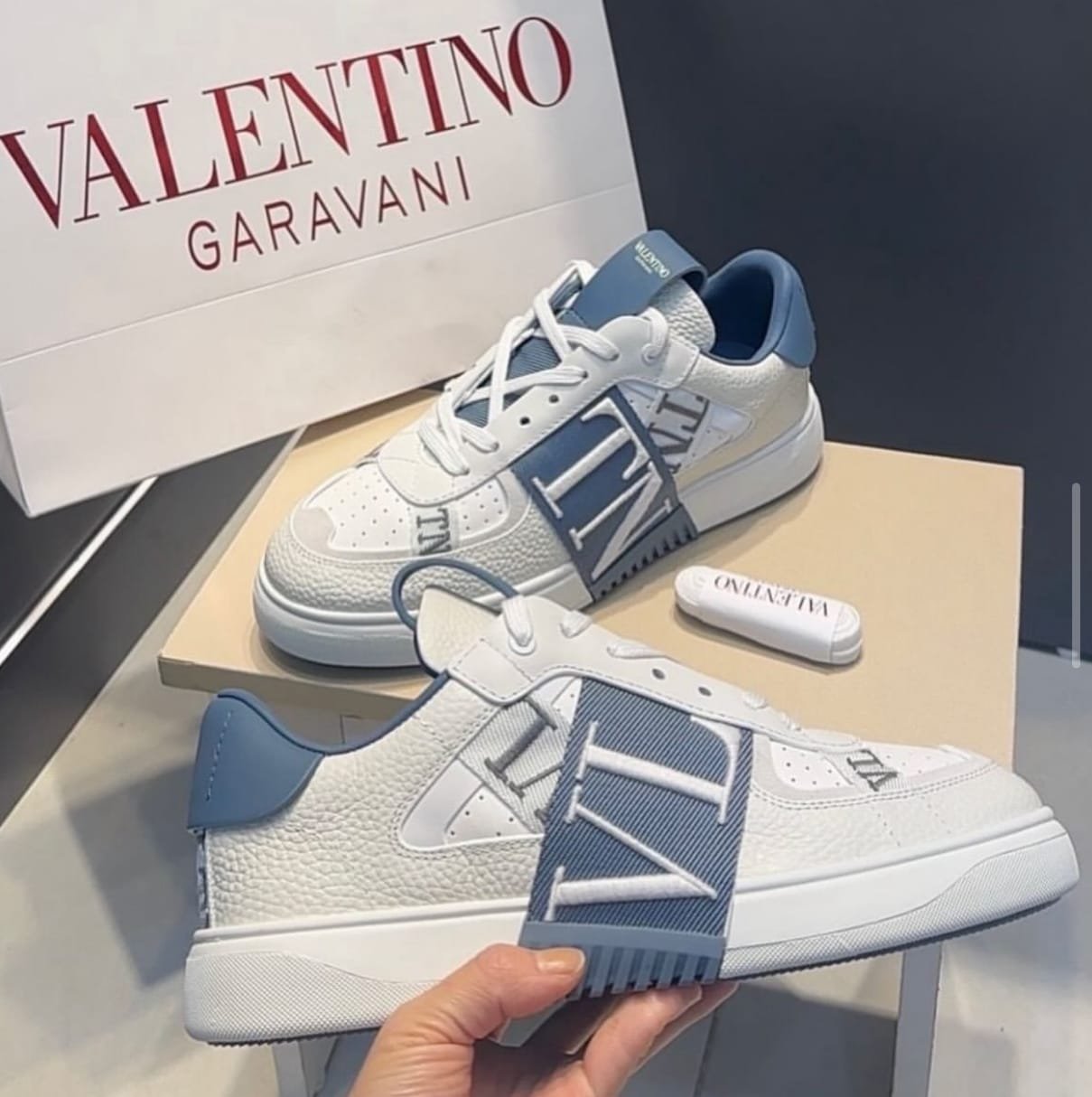 Tênis Valentino