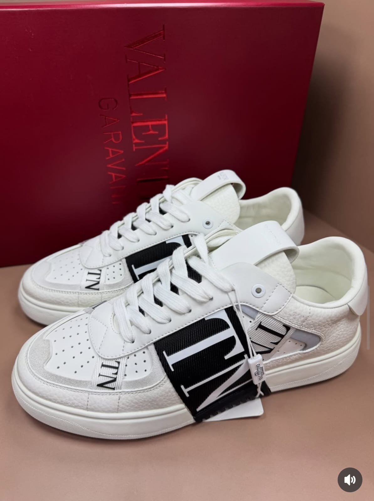 Tênis Valentino