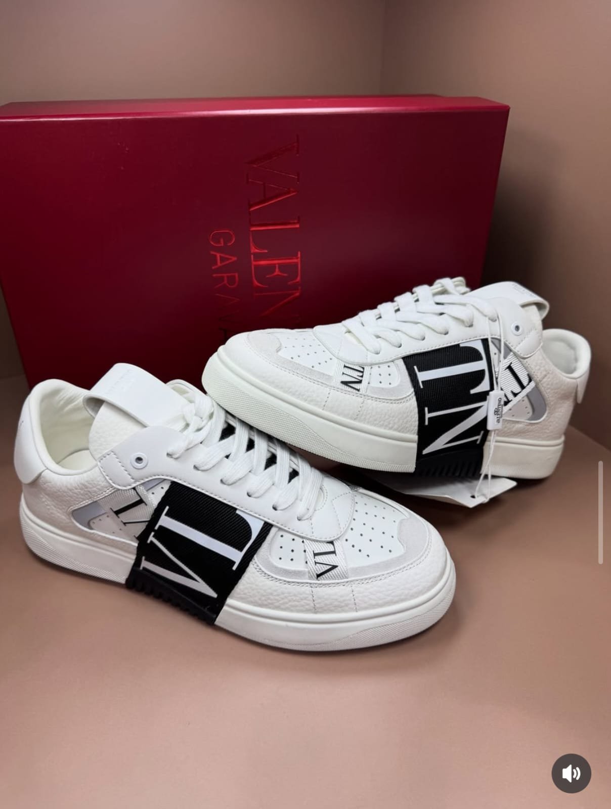 Tênis Valentino - Imagem 2