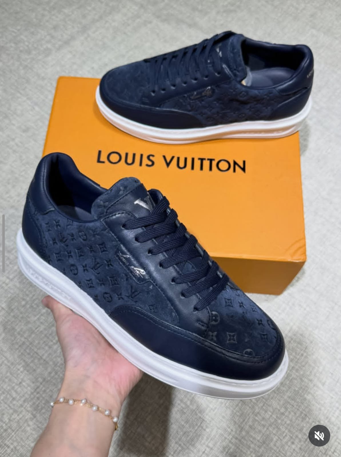 Tênis Louis Vuitton - Imagem 2